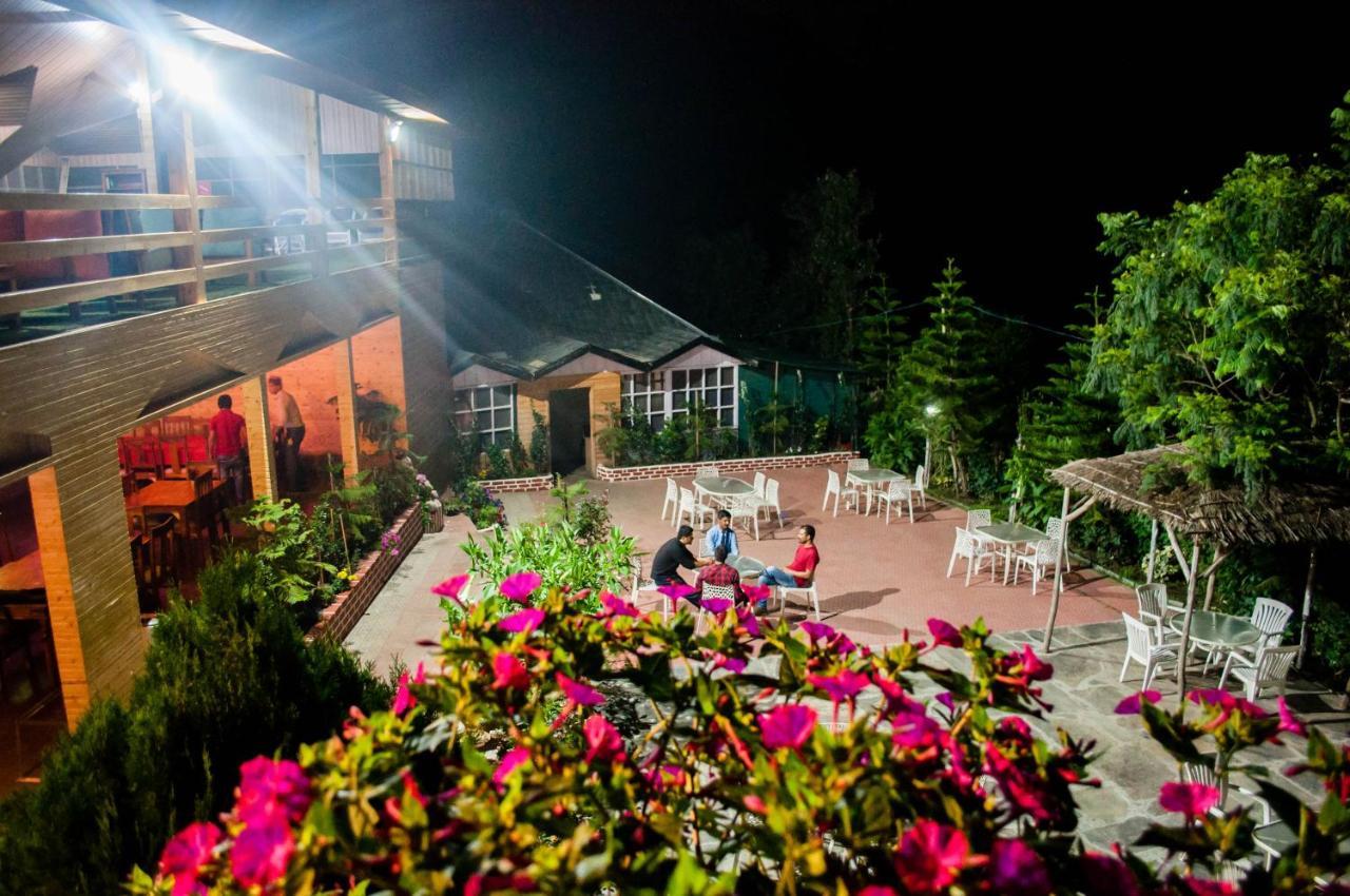 Oakwood Hamlet Resort Shimla Bagian luar foto