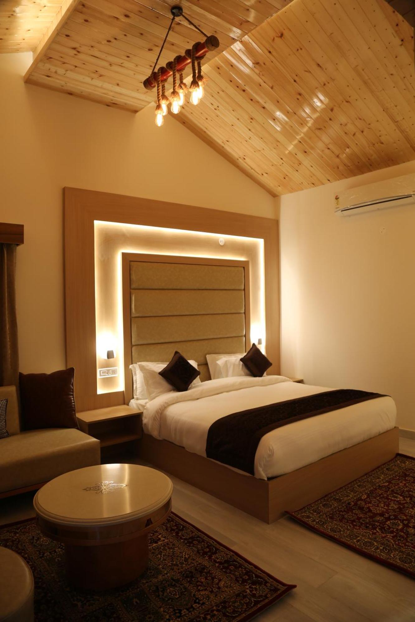 Oakwood Hamlet Resort Shimla Bagian luar foto