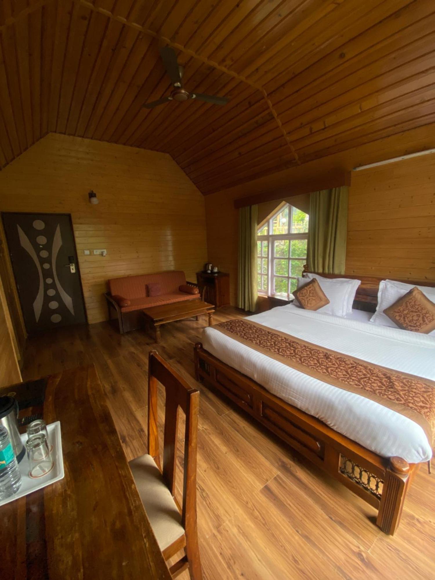 Oakwood Hamlet Resort Shimla Bagian luar foto